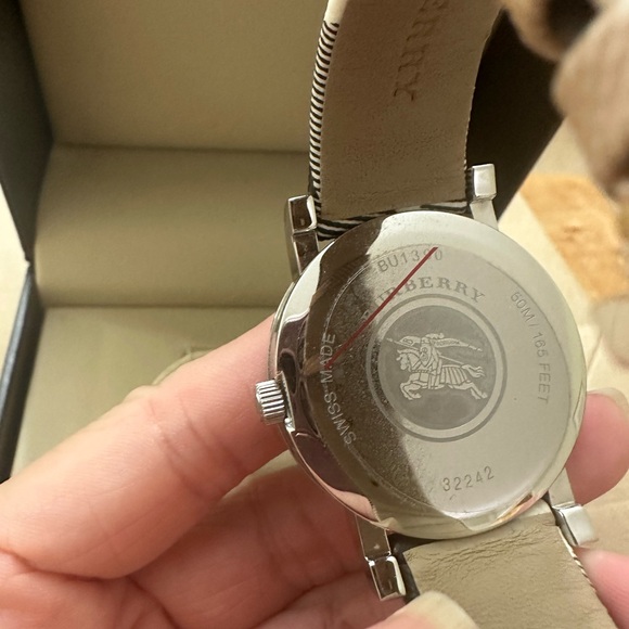 Burberry ladies watch - Picture 4 of 5